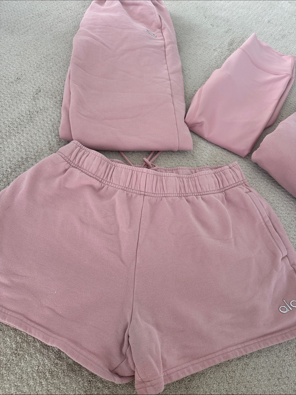 ALO 4 piece set Mauve Pink Athletic Lounge Shorts - Picture 4 of 4